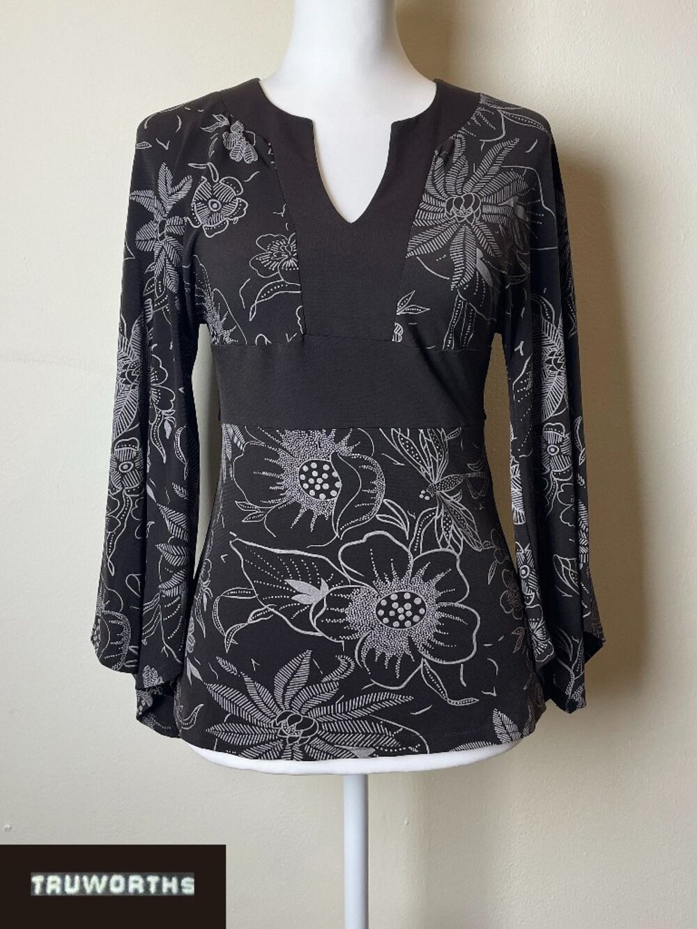 Truworths South African Y2K Floral Empire Waist Bell Sleeve Top Size 32 NWOT